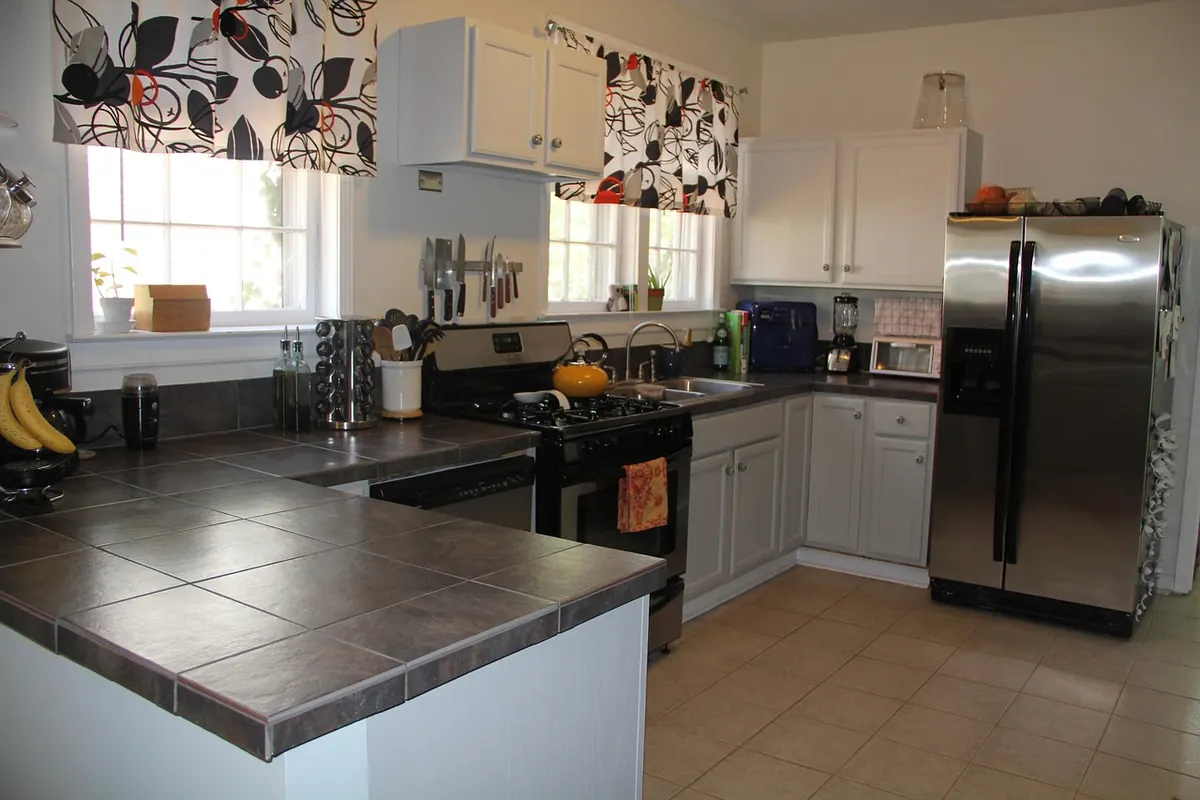 Kitchen Countertop Styling Checklist: 10 Essentials for a Functional Look